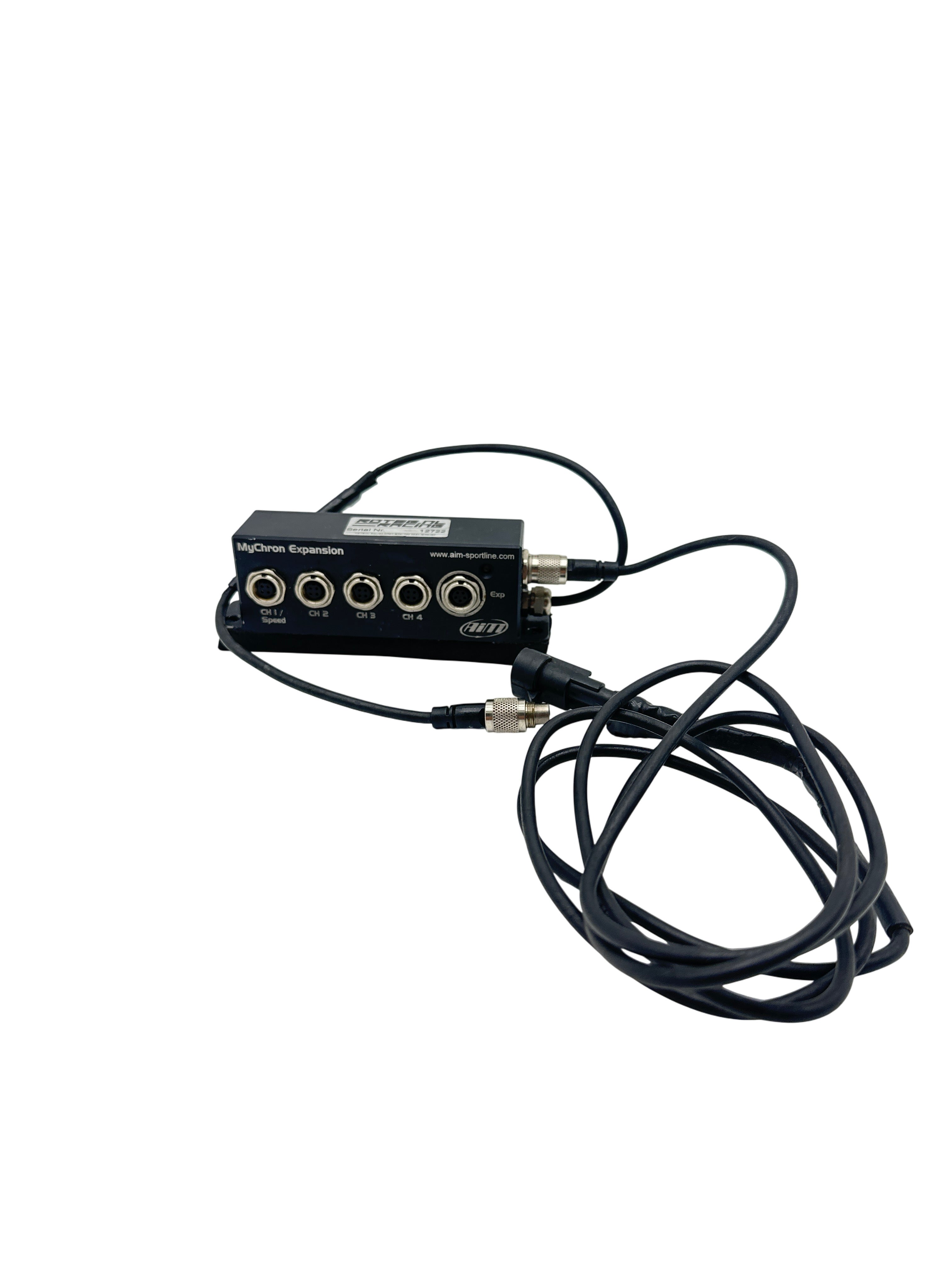 Memotec AiM Mychron Expansion Box inkl. Kabel für Stromzufuhr